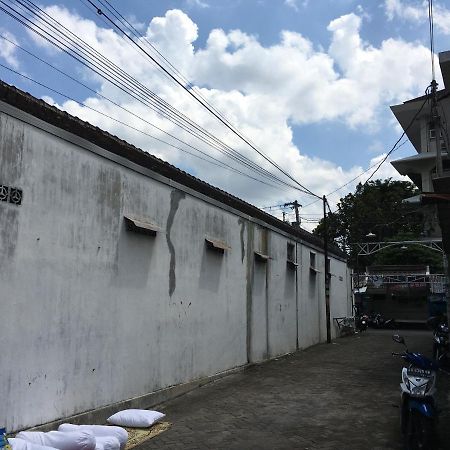 Tambak Bayan Guesthouse Kejayan Eksteriør bilde