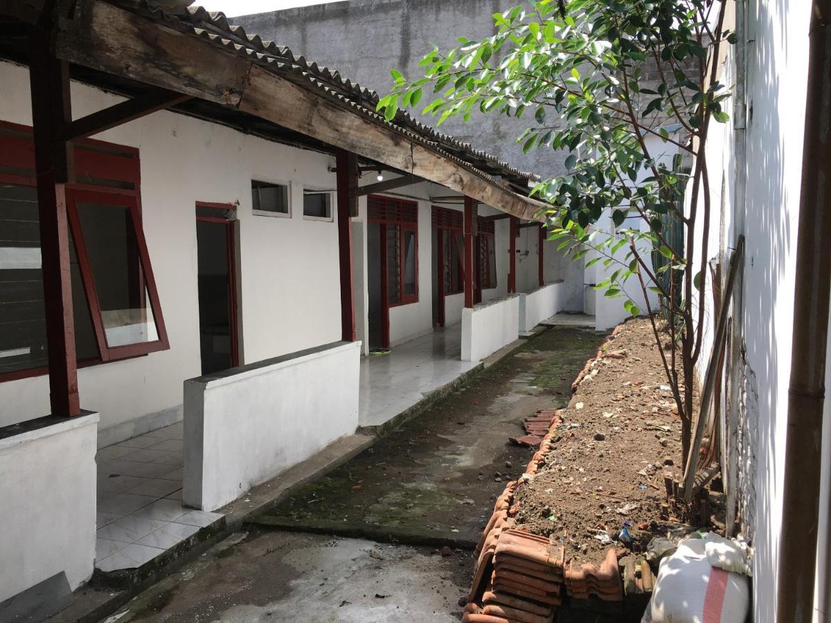 Tambak Bayan Guesthouse Kejayan Eksteriør bilde