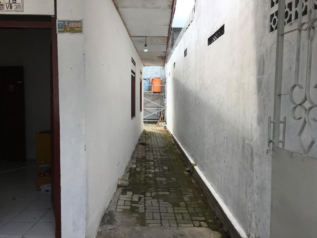 Tambak Bayan Guesthouse Kejayan Eksteriør bilde